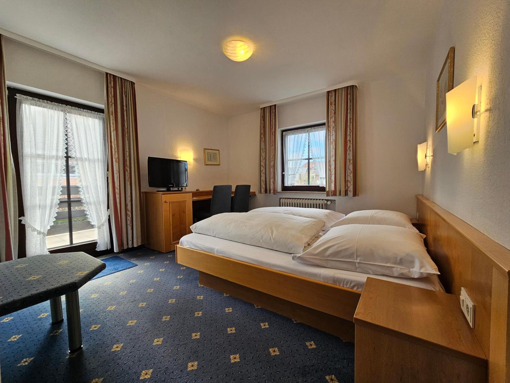 Arrivel Am Bergson - Bisher Hotel Neuner Мюнхен Экстерьер фото
