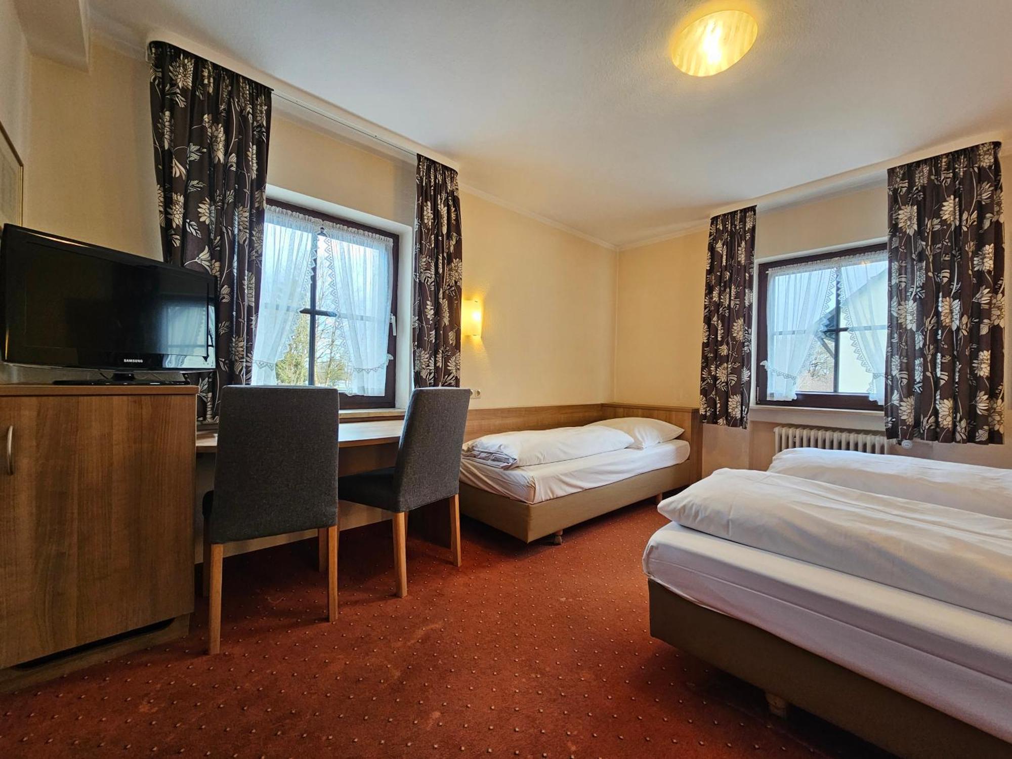 Arrivel Am Bergson - Bisher Hotel Neuner Мюнхен Экстерьер фото