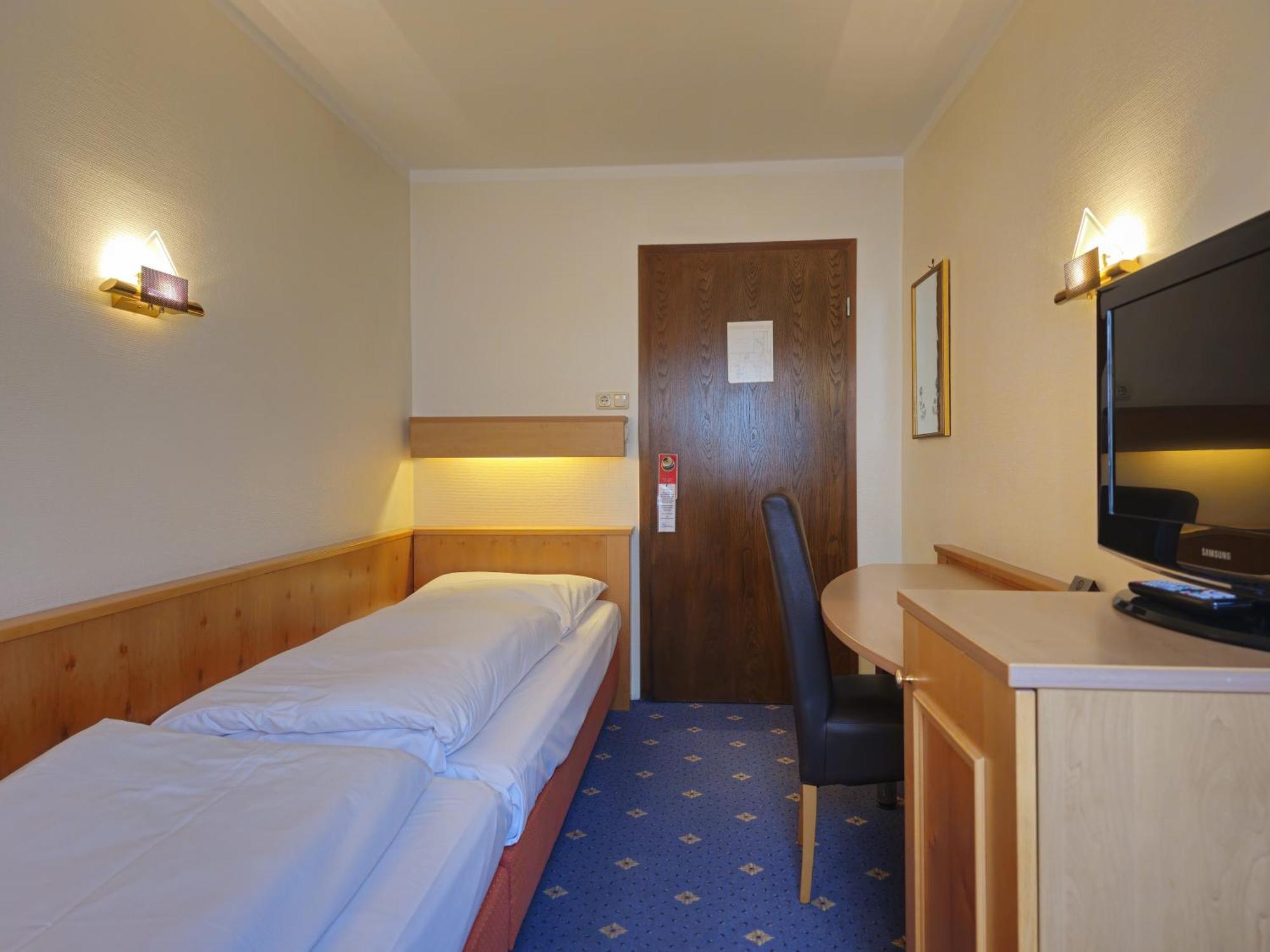 Arrivel Am Bergson - Bisher Hotel Neuner Мюнхен Экстерьер фото