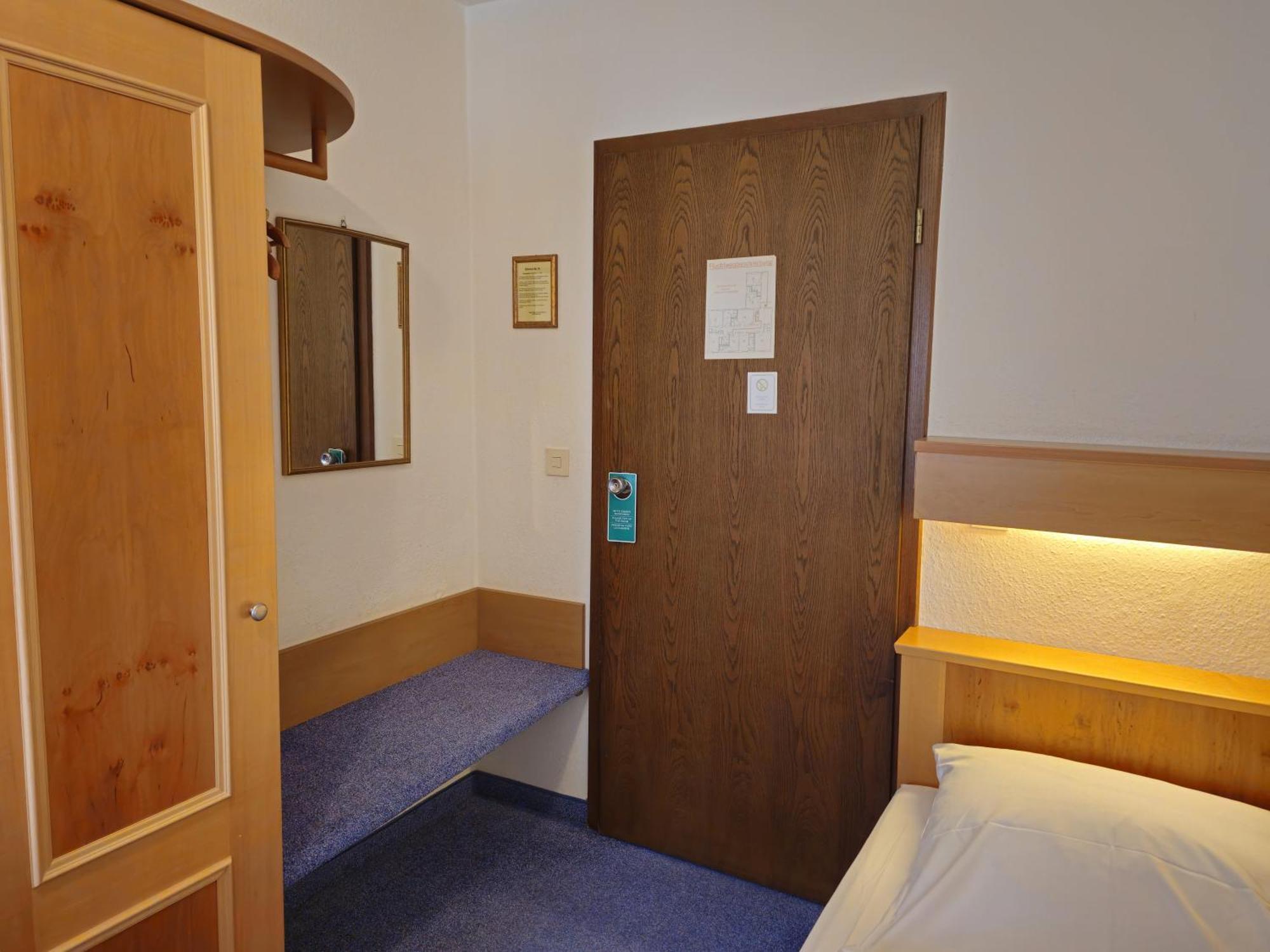 Arrivel Am Bergson - Bisher Hotel Neuner Мюнхен Экстерьер фото