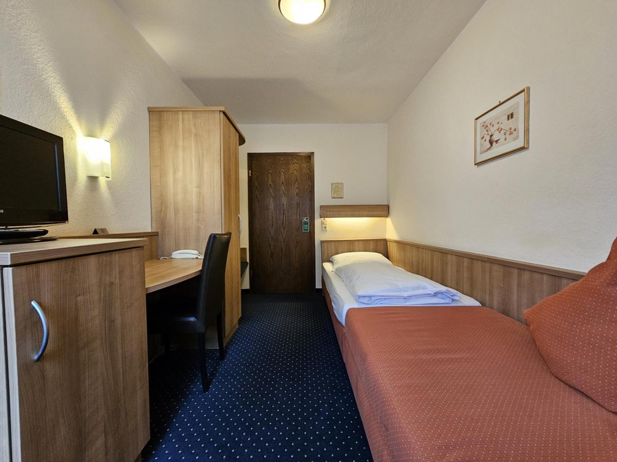 Arrivel Am Bergson - Bisher Hotel Neuner Мюнхен Экстерьер фото