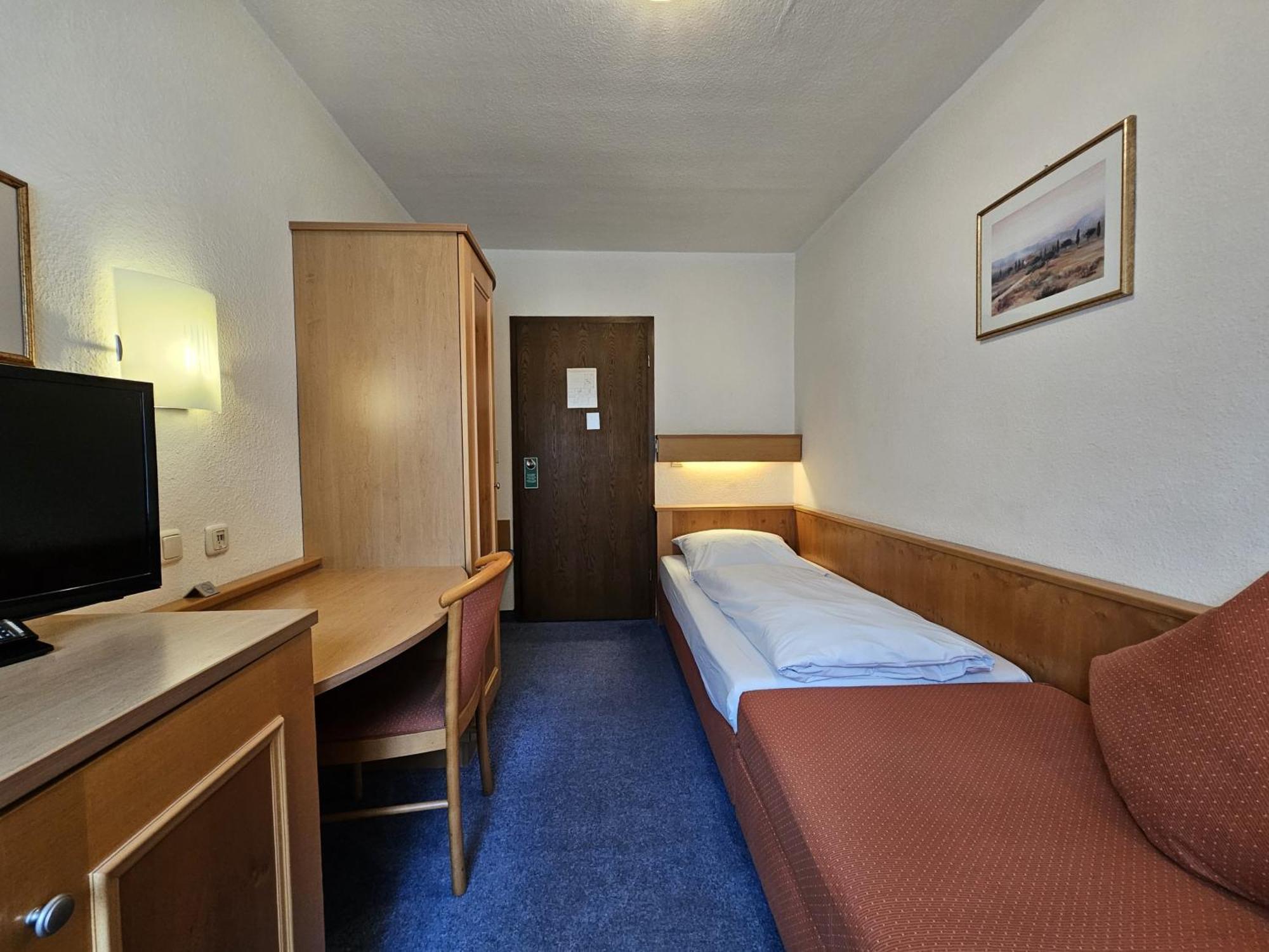 Arrivel Am Bergson - Bisher Hotel Neuner Мюнхен Экстерьер фото