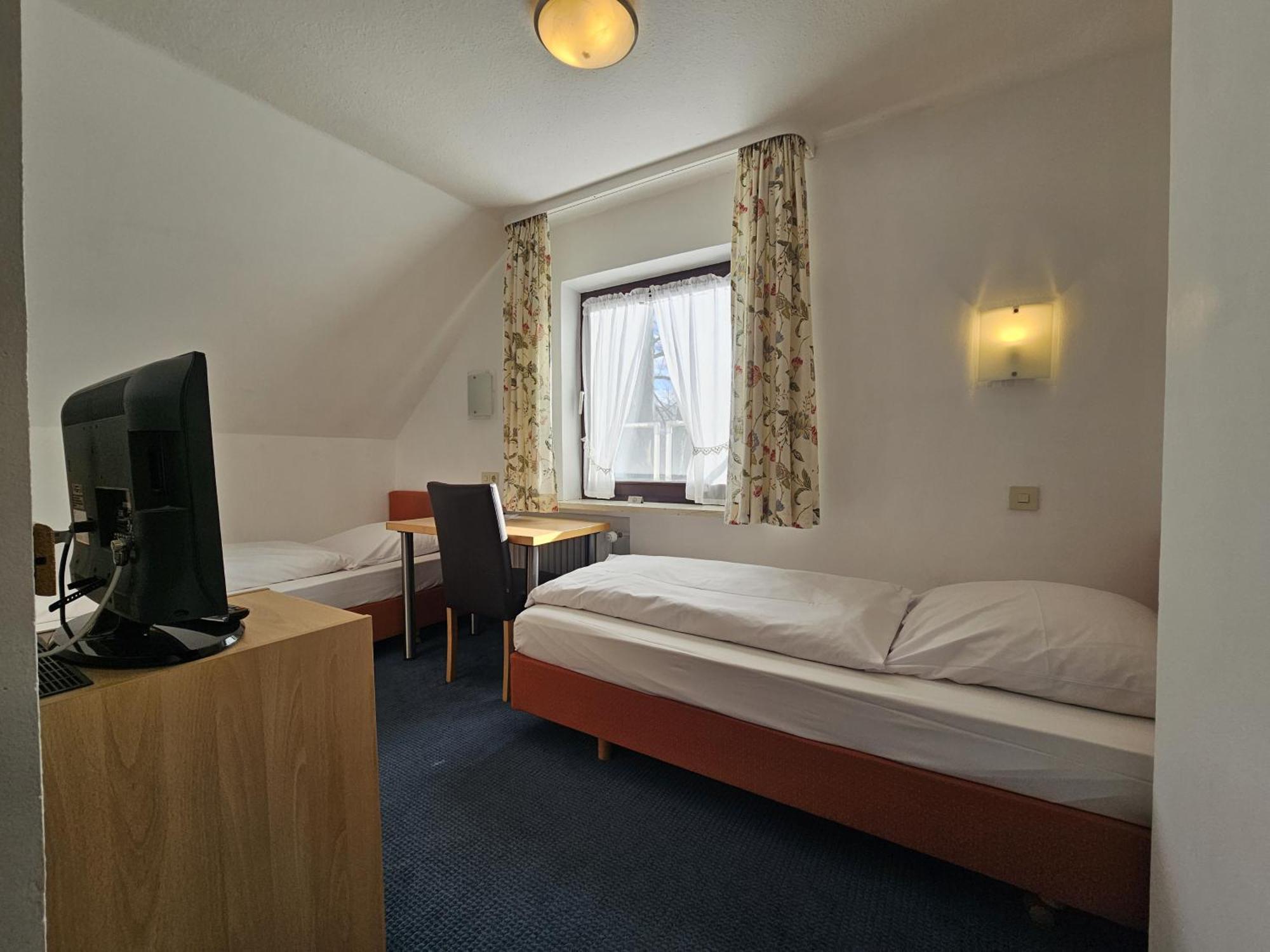 Arrivel Am Bergson - Bisher Hotel Neuner Мюнхен Экстерьер фото