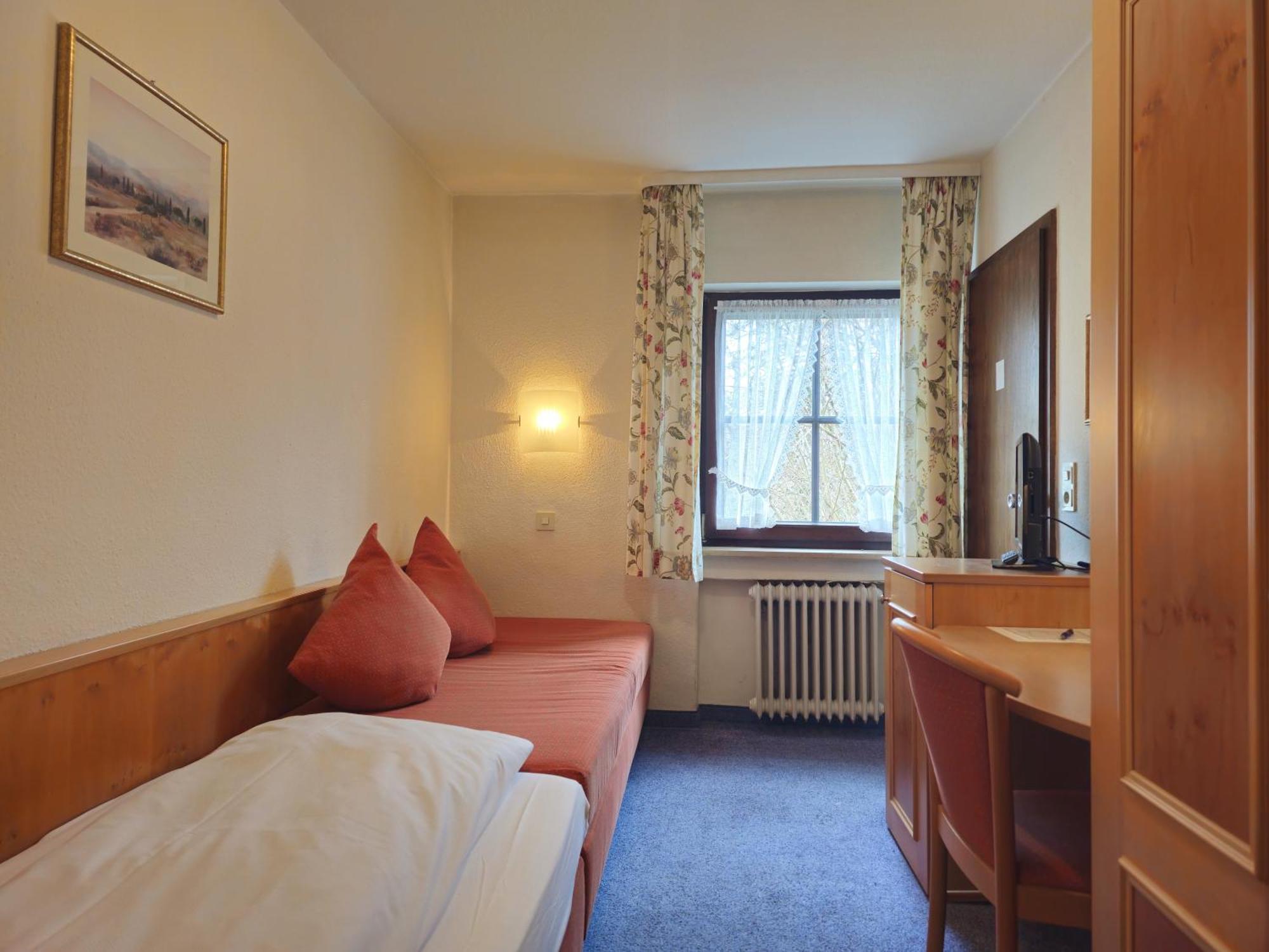 Arrivel Am Bergson - Bisher Hotel Neuner Мюнхен Экстерьер фото