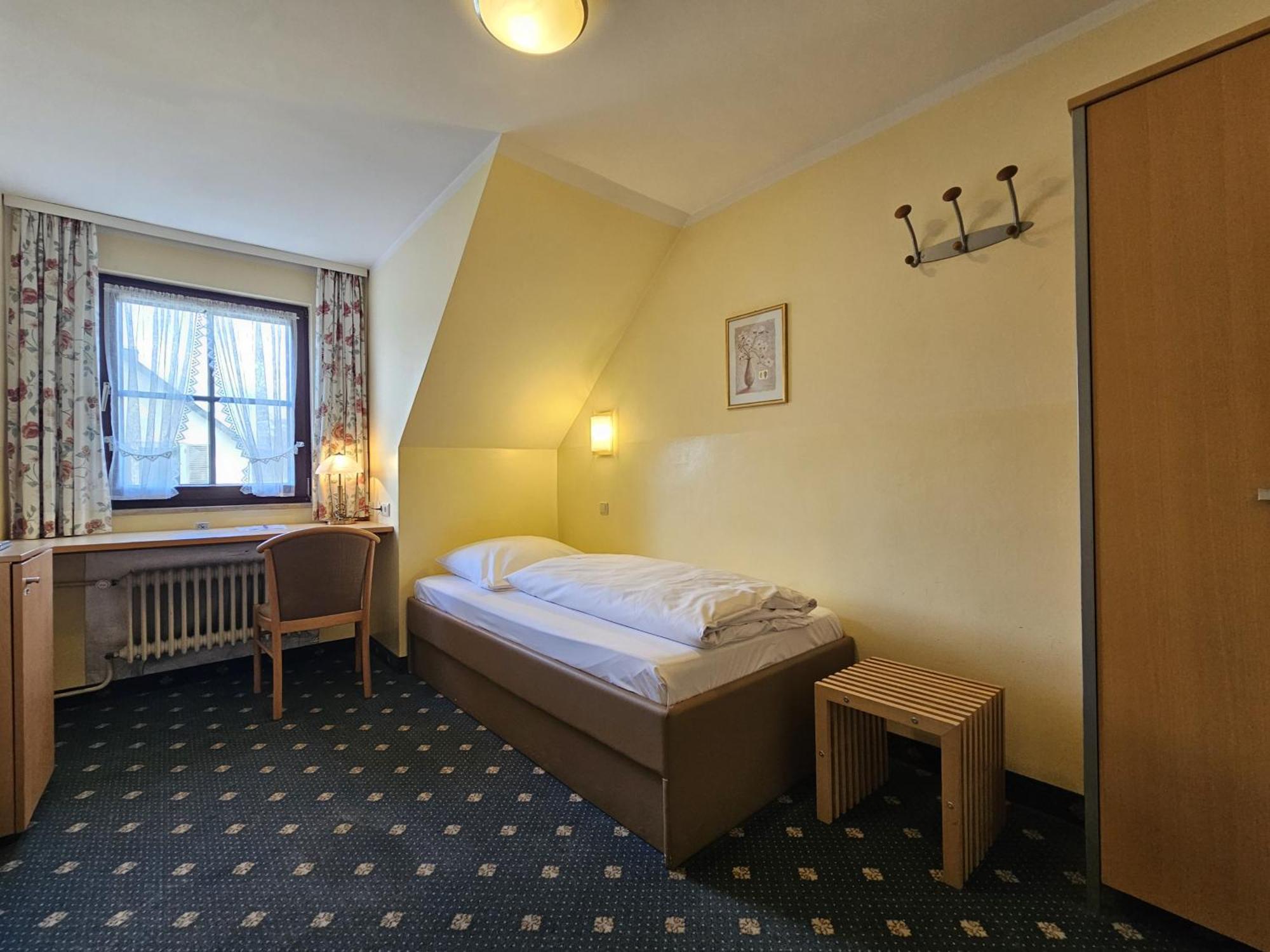 Arrivel Am Bergson - Bisher Hotel Neuner Мюнхен Экстерьер фото